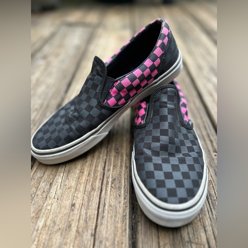 Vans Kids Size 7 checkerboard slip on sneakers 25 inches in black and pink